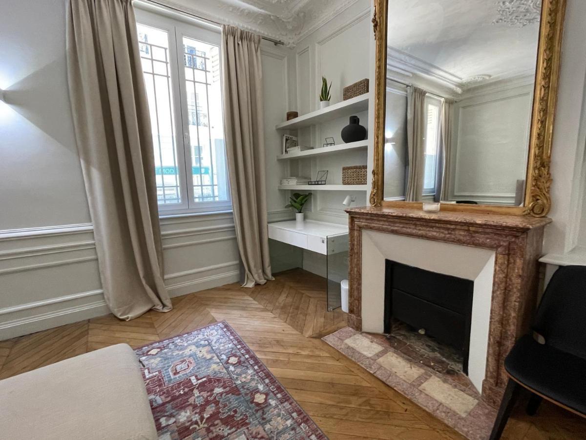 Appartement Cozy Studio Champs Elysée Arc De Triomphe 1 Paris